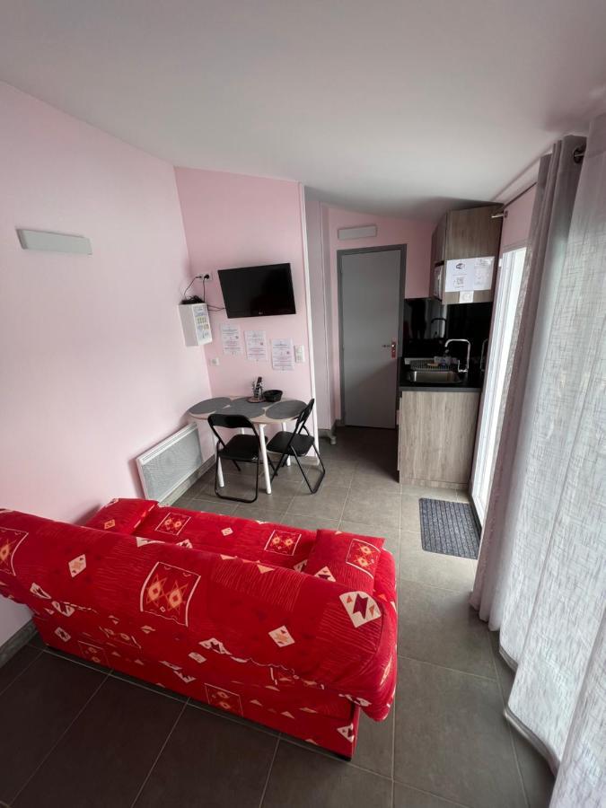 Chambres D'Hotes Chez Florence Montmerle-sur-Saone Exterior foto